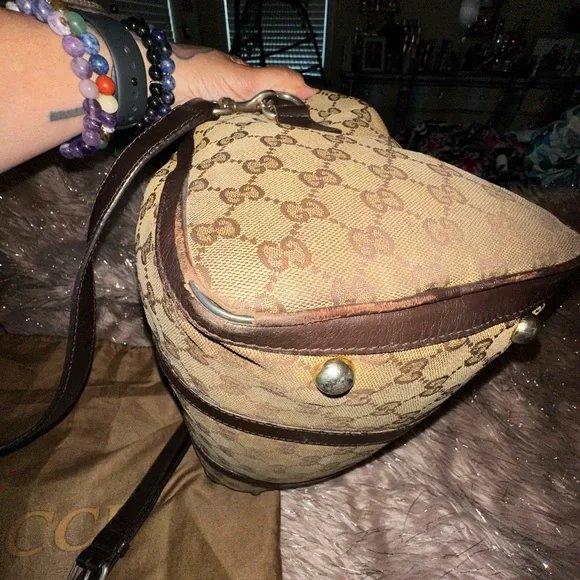 Authentic Vintage Gucci Boston bag I believe from the 90’s - Picture 6 of 16